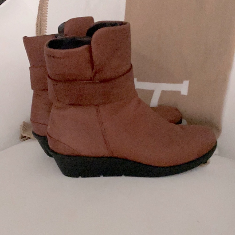 ECCO wedge boots